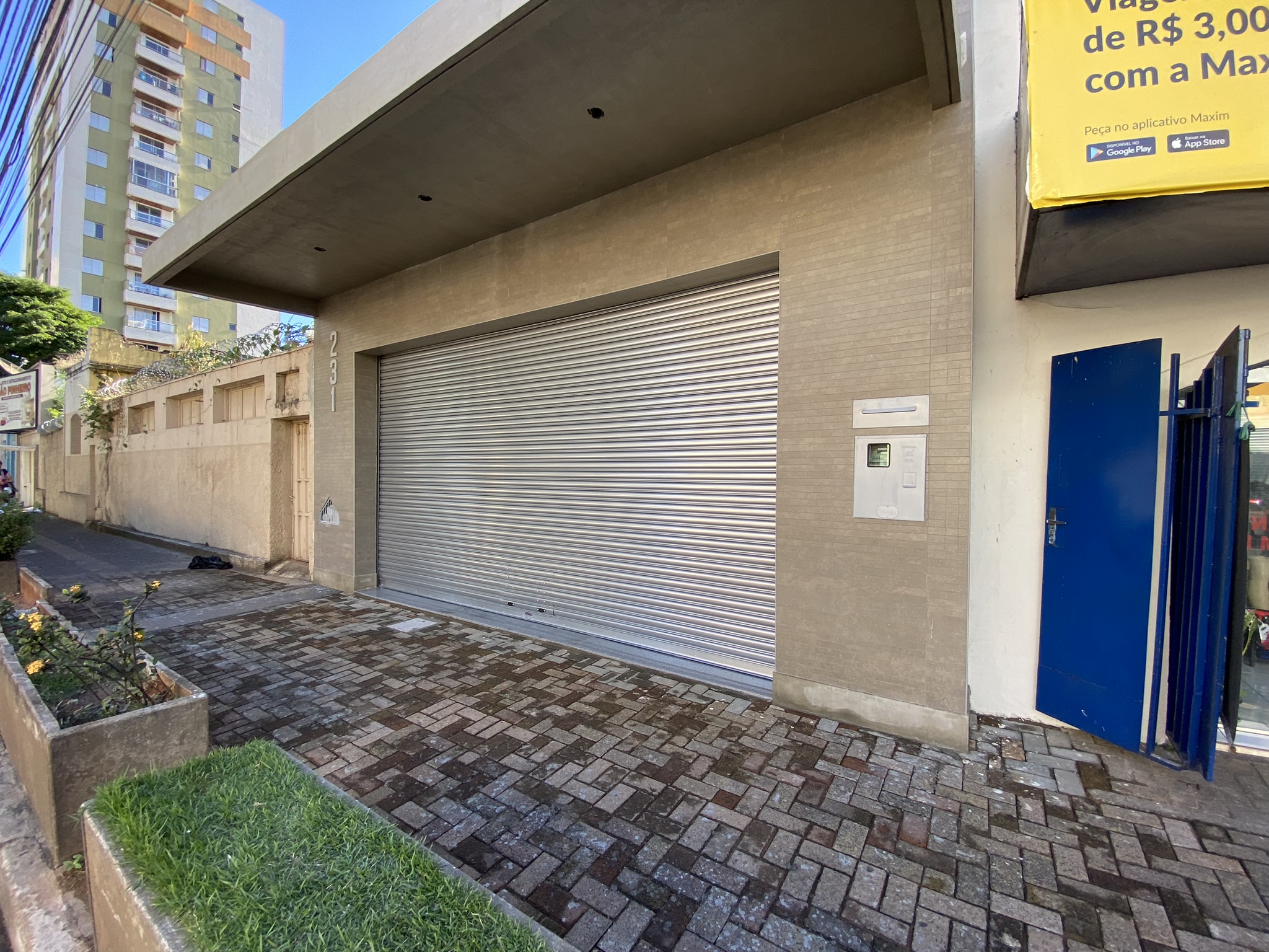 Complexo Comercial J.P. 1